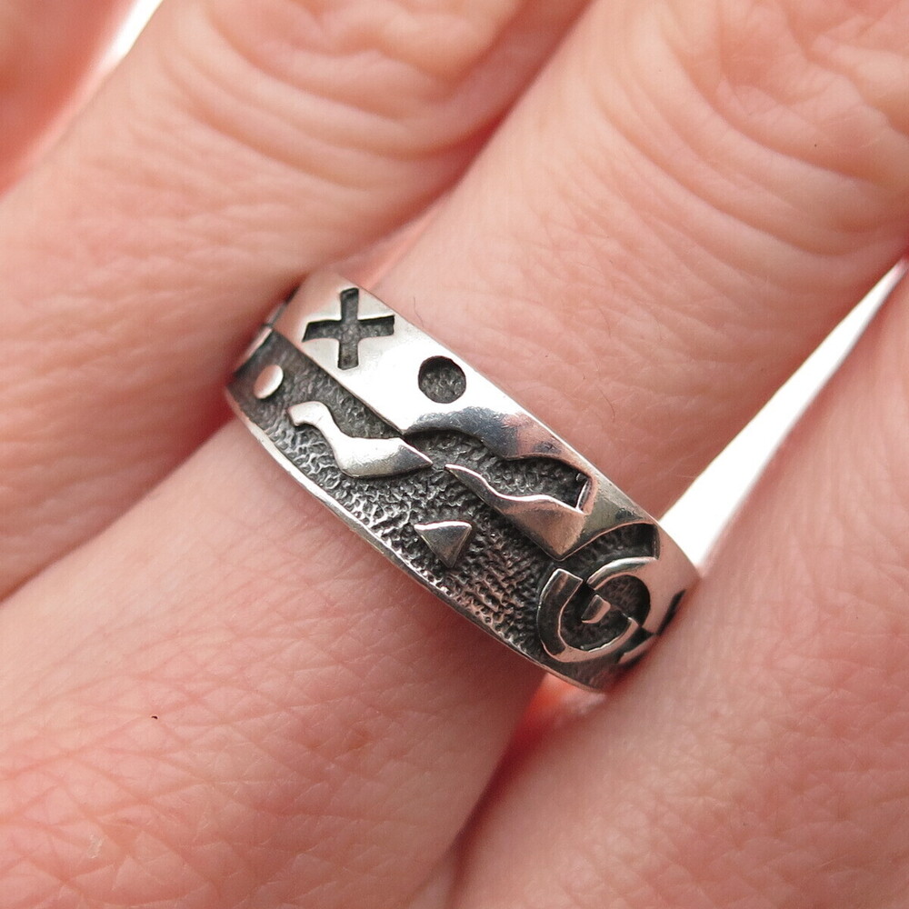 925 Sterling Silver Vintage Tribal Symbols Oxidized Ring Size 7